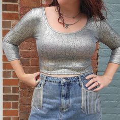 Silver metallic bodycon stretchy crop top Model is in her true size medium Stretchy Crop Tops, Custom Trucker Hats, Painted Hats, Chapeau Cowboy, Small Crop Tops, Vest Shirt, Short En Jean, Custom Hats, Top Model