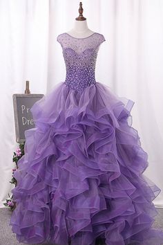 This dress could be custom made, there are no extra cost to do custom size and color. Tulle Quinceanera Dresses, Dresses Floor Length, Dresses Ball Gown, Lace Beach Wedding Dress, Two Piece Homecoming Dress, Bridesmaid Dress Sizes, Lace Homecoming Dresses, Beaded Bodice, Plus Size Prom Dresses