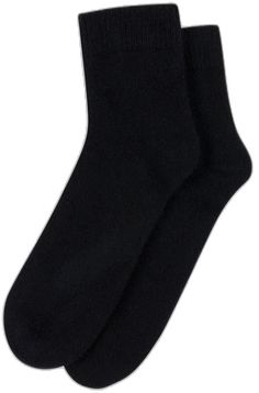 Casual Cashmere Winter Socks, Casual Cashmere Socks For Winter, Soft Classic Solid Color Socks, Classic Soft Solid Color Socks, Comfortable Soft Socks, Super Soft Casual Solid Socks, Ankle Length Socks, Cashmere Socks, Camel Color