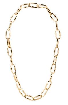 Chunky chain necklace with bespoke links in drop-shaped pattern and a hidden clasp Material: Brass Finishing: 18K Gold plating Link measurements: 23 x 12 mm Length:  adjustable up to 51.5 cm Gold Chunky Chain Necklace, Bf Fits, Chunky Chain Necklace, Chunky Chain Necklaces, Chain Loop, Mens Uggs, Fragrance Gift Set, Chunky Necklace, Gold Plating