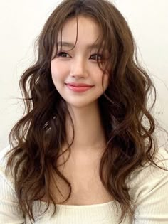 Fluffy Long Waves (Korean Cloud Perm) Korean Wave Perm Women, Hair Perm Long Hair, Japanese Perm Women, Korean Permed Hairstyles, Japanese Hairstyle Long Hair, Korean Hair Trends 2023, Japanese Digital Perm Long Hair, Digital Wave Perm