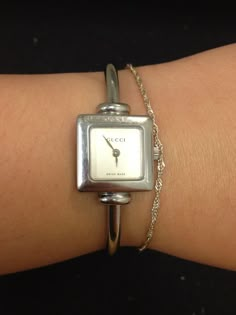 Gucci Silver Jewelry, Silver Watch Bracelet, Silver Gucci Watch, Vintage Watches Women Silver, Silver Vintage Watch, Dainty Silver Watch, Silver Watch Aesthetic, Watch Bracelet Stack, Watches Women Vintage