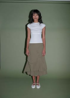 Geel Prima Skirt Elevated Basics, Work Fits, Cap Sleeve Top, Everyday Outfit, Ruffle Skirt, Fashion Killa, Fit Check, Skirt Outfits, Tie Back