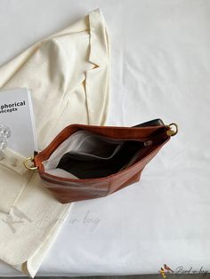 Bird in Bag - Vintage Hobo Shoulder Bag Commuter Bag, Leather Hobo Bag, Bag Vintage, Leather Hobo, Bird In Bag, Bag Bag, Square Bag, White Bag, Bag Straps