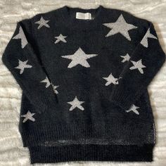 New Without Tags. Beautiful Fuzzy Silver Star Sweater. Super Soft And Comfy. Fits A Size M, Oversized If S. Cute Black Sweater, Star Knit Sweater, Star Sweater Outfit, Emo Sweater, Goth Sweaters, Grunge Sweaters, Pinterest Wishlist, Star Sweaters, Goth Sweater