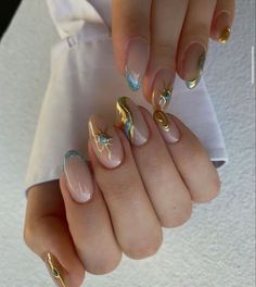 Nail Art Gold, Winter Nail Art Designs, Finger Henna Designs, Hello Nails, Winter Nail, Winter Nail Art, Summery Nails, Crazy Nails