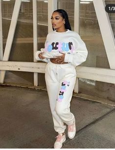 White Long Sleeve Tops, Outfit Streetwear, White Long Sleeve Top, Y2k Clothes, Print Sweater, Fall Sweatshirt, Sweater Pants, Printed Sweater, Two Piece Sets