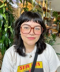 Medium Hair Micro Bangs, Shoulder Length Hair Micro Bangs, Alt Women Haircut, 50s Haircuts Women Vintage, Micro Bangs And Glasses, Choppy Bangs Medium Hair, Super Short Bangs Long Hair, Short Hair With Heavy Bangs, Shoulder Length Hair With Micro Bangs