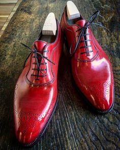 Handmade Classic Red Calf Leather Dress Shoes on Storenvy Alligator Dress Shoes, Quality Leather Boots, Custom Design Shoes, Man Shoes, Leather Dress Shoes, Red Style, Modern Dress, Mens Casual Outfits, Leather Dress