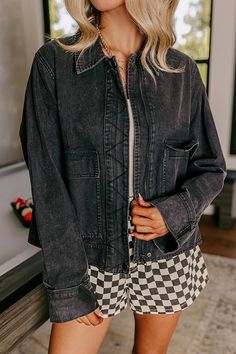 - This cute denim jacket is an absolute must-have for chic city vibes! Its trendy design and laid-back energy make it perfect for layering during casual outings or catching up with friends over drinks. - Unlined non-stretch denim material with faded detailing - A collared neckline with button closure - A hidden zip closure front - Long sleeves with rolled cuffs - Functional low pockets - A relaxed silhouette that ends in a straight hemline with a button for secure closure Cute Denim Jacket, Catching Up With Friends, Street Style Denim, Style Denim Jacket, City Vibes, City Vibe, Denim Material, Denim Fashion, Stretch Denim