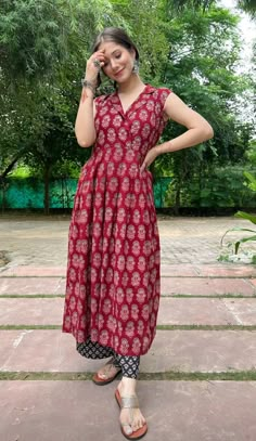 Ajrak Kurta Designs, Ajarak Print Dress Design, Kalamkari Churidar Designs, Ajrak Kurti Designs, Kalamkari Suit Designs, Ajrak Dress Designs, Kalamkari Kurta Designs, Cotton Kurtis Design, Kalamkari Kurti