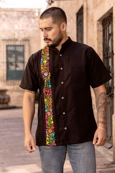 This beautiful Traditional Guayabera for Men is embroidered and adds a sophisticated flare to your wardrobe.  This elegant button up Shirt is perfect for special occasions such as Mexican Fiestas, Quinceañeras, Weddings, etc. This guayabera is handmade and completely hand embroidered by Mexican Artisans in Oaxaca, Mexico. The shirt is sent in either a Sport or Band collar, it depends on the one we have available. More styles available here: https://www.etsy.com/es/shop/SoleiEthnic?ref=seller-pla Traditional Black Shirt With Floral Embroidery, Traditional Short Sleeve Shirt With Multicolor Embroidery, Traditional Fit Short Sleeve Shirt, Men Formal, Mens Oxfords, Style Shirt, Button Up Shirt, Traditional Style, Hand Embroidered