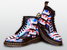 Doc Martens Convent Garden, Punk Style Outfits, Doc Martens Boots, Dr Martens Boots, Final Touch, Doc Martens, Creative Community, Dr. Martens Boots