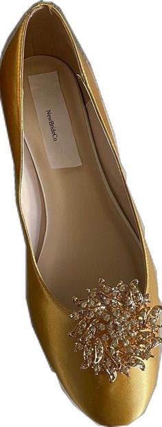 Gold Slip-on Ballet Flats For Party, Gold Pointed Toe Flats For Party, Chic Gold Almond Toe Wedding Shoes, Elegant Gold Pointed Toe Flats With Low Heel, Gold Pointed Toe Flats With Low Heel, Gold Medium Width Slip-on Heels, Chic Gold Pointed Toe Flats For Party, Gold Flat Wedding Shoes For Party, Elegant Gold Ballet Flats For Formal Occasions