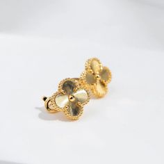 VINTAGE CLOVER EARRINGS GOLD Vintage Yellow Gold Plated Clip-on Earrings, Classic Gold Jewelry In Flower Shape, Vintage Gold Flower Shaped Jewelry, Vintage Gold Flower-shaped Earrings, Vintage Gold Flower Shaped Earrings, Gold Flower 14k Gold Pierced Earrings, Classic Gold Flower Earrings For Pierced Ears, Gold Flower Earrings In 14k Gold, Vintage 14k Gold Clip-on Earrings