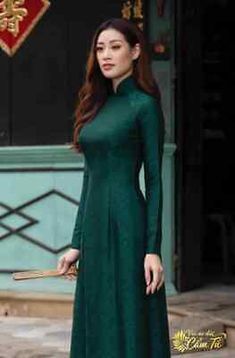 Trendy Fashion Green Ao Dai Vietnamese Gam Long Dress with Pants (Free Priority shipping), Women's Dresses Green Ao Dai, Ao Dai Vietnamese, Vietnamese Ao Dai, Vietnam Dress, Ao Dai Vietnam, Vietnamese Wedding, Vietnamese Dress, Color Pants, Kinds Of Clothes