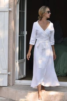 Bring the romance and chic style of Provence into your everyday with this elegant, linen dress in soft, stone white. Perfect for any occasion. We are currently producing additional sizes, please contact us to reserve your size at: orders@luxe-provence.com.   100% OEKO-TEX® Linen 280 grams  Color: White Medium weight na Linen Clothes For Women Classy, Provence Dress, Linen Dresses Elegant, Dress Elegant Classy, Spring Dresses Classy, Countryside Outfit, Linen Dresses Summer, Linen Wrap Dress, Simple Summer Dresses