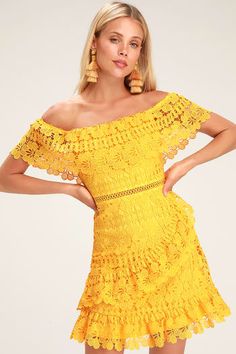 Find a Trendy Women's Yellow Dress to Light Up a Room | Affordable, Stylish Yellow Cocktail Dresses and Formal Gowns Womens Yellow Dress, Short Red Prom Dresses, Cocktail Dress Yellow, Yellow Bridesmaid Dresses, Yellow Bridesmaids, Floor Length Gown, Yellow Lace, Formal Style, Online Dress Shopping