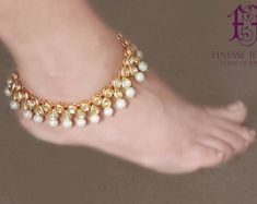 22K Yellow Gold Handmade Anklet Pair - Etsy Oman Handmade Adjustable Anklets For Festive Season, Festive Handmade Adjustable Anklets, Elegant Adjustable Anklets For Festivals, Adjustable Traditional Anklets For Puja, Traditional Anklets For Puja, Elegant Handmade Festive Anklets, Handmade Gold Anklets For Festive Occasions, Handmade Gold Ankle Wrap Jewelry, Festive Handmade Gold Anklets