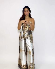 Elegant Formal Sets With Gold Embroidery, Chic Satin Sets For Evening, Elegant Sets With Gold Embroidery For Party, Gold Embroidered Formal Sets, Chic Silk Evening Sets, Luxury Formal Gold Sets, Elegant Ceremony Sets With Gold Embroidery, Silk Party Sets With Gold Embroidery, Chic Formal Silk Set