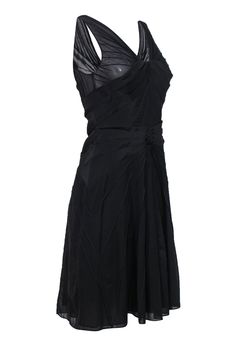 Get a classic little black cocktail dress for some elegant evening wear! Made with a soft silk blend, this pleated-to-perfection sheath dress features a sultry plunge neckline and a curve-hugging fit for some daring style, perfect for wearing with any color shoe and your favorite sparkling eye look for some extra pizzazz! Size 10 95% Silk, 5% Elastane A-line silhouette Plunge neckline Pleated design Zippered back Waist 26” Bust 28” Total length 40” Formal Sleeveless Evening Dress With Folds, Sleeveless Formal Evening Dress With Folds, Silk Evening Dress With Folds, Sleek Ruched Evening Dress, Sleek Ruched Dresses For Evening, Formal Dresses With Fitted Bodice And Folds, Elegant Lined Mini Dress, Elegant Formal Evening Dress With Folds, Evening Dress With Folds