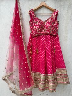 Deep Pink Sequence and Zardozi Work Viscose Georgette Indian Wedding Bridesmaid Custom Made Lehenga Choli, Any Your Choice Color Available Specification Lehenga Lehenga Fabric : Banarasi Viscose Gerogette silk Lehenga Closer: Side Zip, Drawstring, Attached Tussle  Flair: 3.5+ Meter Inner: Cotton Skirt Style: Customized  Blouse Blouse Fabric: Raw Silk Blouse Work: Sequins, Kasab, Zardosi, Jari Blouse Neck: Fully Customized  Dupatta Dupatta Finish Type: Mono Net, Heavy Lace, Sequins, Kasab, Zardos Sleeveless Anarkali Set For Wedding And Festive Occasions, Festive Sleeveless Anarkali Set For Wedding, Sleeveless Anarkali Set With Gota Work For Wedding, Sleeveless Anarkali Set For Wedding And Festivals, Sleeveless Lehenga For Wedding And Diwali, Floor-length Dori Work Dupatta For Ceremony, Sleeveless Anarkali Set For Wedding And Diwali, Ceremony Floor-length Dupatta With Dori Work, Festive Ceremony Sharara With Pallu