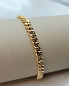 --- Crafted in GUARANTEED HIGH-QUALITY 14-Karat GOLD -- Pure Gold Material, Not Gold-Filled or Plated --- At a 6 millimeter thickness this bracelet chain is available in 7 to 9 inches lengths.  7 inches - 6 millimeter - 5.66 gr (gram weights) 7.5 inches - 6 millimeter - 6.20 gr  8 inches - 6 millimeter - 6.67 gr 8.5 inches - 6 millimeter - 7.10 gr  9 inches - 6 millimeter - 7.65 gr Closer: Lobster claw Style: Miami Cuban - 14K Gold Closure: Lobster Claw ( Strong and Durable )  Please feel free t Cuban Bracelet Men, Gold Bracelets For Men, Gold Cuban Link Chain, Cuban Bracelet, Luxe Jewelry, Mens Gold Bracelets, Miami Cuban, Precious Jewels, Bracelet Chain