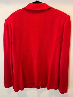 Description : St. John Santana knit red single button jacket. Great for layering over a dress, dress pants or jeans. So versatile! Item Number : P5 Category : Jacket Brand : St. John Button Jacket, Jacket Brands, Jacket Buttons, Red Jacket, St John, Item Number, Dress Pants, A Dress, Size 16