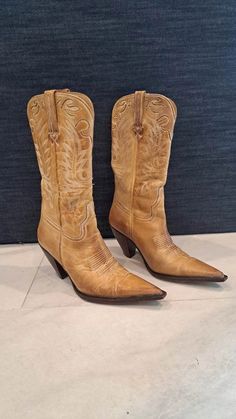 Lucchese Charlie 1 Horse Cowboy Boots Sz 8 | eBay Horse Cowboy, Lucchese Boots, Gianmarco Lorenzi, Western Boots Women, Aging Well, Western Boots, Boot Shoes Women, Cowboy Boots, Cowboy