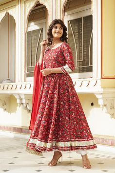 PRODUCT DESCRIPTION :-Look gorgeous this season in our rustic red hand block Anarkali set. With an eye - catchy floral print , it will definitely bloom joyful flowers in your heart.Anarkali :-Hand Block cottonPant :- CottonDupatta :- chiffonClosure Used:- Side zipColor:-Anarkali and dupatta - rustic red Pant - whiteCare Instructions :- Dry clean onlyModel Size :- Model is wearing XS sizeModel Height :- 5.7''DISCLAIMER :- Slight color variations may occur due to different screen resolution. Traditional Red Lehenga With Kalamkari Print, Traditional Red Cotton Palazzo Set, Red Cotton Palazzo Set With Zari Work, Red Cotton Anarkali Set For Diwali, Festive Cotton Sharara With Kalamkari Print, Red Anarkali Dupatta With Floral Print, Red Cotton Anarkali Set For Festivals, Red Kalamkari Print Lehenga For Festivals, Red Bollywood Lehenga With Kalamkari Print