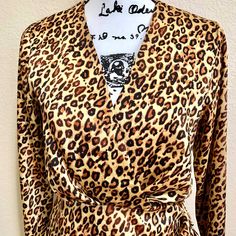 New ZARA women dress Leopard print long sleeve bodycon dress-side ruched- deep V necklineSize: MColor: Gold/BlackMaterial: 100% PolyesterLay flat measurements: approximately 30” length approximately 17" chest [ pit to pit]approximately 24” sleeves -smoke free home, offers welcome. D-69-no buttons missing, no holes, no stain, functional zipper-ship the same day or next day/ professional sellerAll measurements are approximate and done as flat lays. To ensure a good fit, it is recommended you compa Long Sleeve Faux Wrap Dress For Date Night, Fitted V-neck Wrap Dress For Fall, Faux Wrap Dress For Night Out In Fall, Faux Wrap Dress For Fall Night Out, Printed Fitted Long Sleeve Dress, Fitted Printed Long Sleeve Dress, Fitted Long Sleeve Printed Dress, Printed Fitted Wrap Dress With Surplice Neckline, Long Sleeve Wrap Dress For Fall