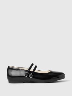 These ballet flats are made with patent vegan leather upper.  Rubber gripper sole.  Double straps at top.  For more fit and sizing info, check out our Size Guide. Gap Kids, Ballet Flats, Vegan Leather, Size Guide, Gap, Leather Upper, Ballet, Leather, Black