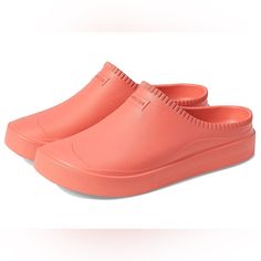 Hunter In/Out Bloom Algae Foam Clog In Persimmon Pink Size 11 Nwt New With Tags On Sole New Without Original Box Keep It Simple And Comfortable By Wearing Hunter In/Out Bloom Algae Foam Clog. Synthetic Upper With Brand Detailing. Synthetic Lining And Insole. Slip-On Style. Cut-Out Detailing. Round Toe Design. Synthetic Outsole. Imported. Items Are Retail Store Purchases And May Have Been Handled Or Tried On By Store Customers Prior To Sending, Photos Are Taken Of Item With Shipping Label And A Z Comfortable Pink Clogs With Cushioned Footbed, Pink Clogs With Cushioned Footbed For Spring, Comfortable Pink Slip-on Clogs, Low-top Clogs With Rubber Sole For Spring, Spring Low-top Clogs With Rubber Sole, Pink Flat Comfortable Clogs, Comfortable Pink Flat Clogs, Comfortable Low-top Clogs For Spring, Casual Low-top Clogs With Removable Insole