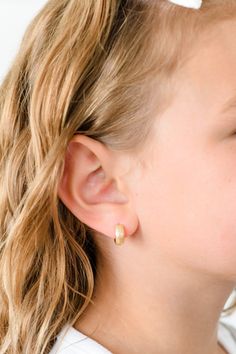 Beautiful small gold textured hoop huggie earrings for children! These stainless steel, 18k gold plated small hoop earrings make the perfect gift for your little girl. Hinge closure for easy on/off. D E T A I L S: -Children's gold hoop huggie earrings - textured finish -12mm size -Perfect for girls of ANY AGE! -Stainless Steel, 18k gold plated -Trendy, minimalist design -Perfect for any occasion! V I E W - O U R - O T H E R - K I D S - J E W E L R Y: https://www.etsy.com/shop/JewelryVV?section_i Stained Glass Earrings, Gold Huggie Earrings, Huggie Earrings, Huggie Hoop Earrings, Kids Jewelry, Gold Texture, Glass Earrings, Christmas Present, Jewelry Earrings Hoops