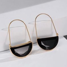 Anthropologie Jet Black Faceted Crescent Moon Wire Threader Hoops Earrings. Gorgeous & Stylish! New. Also Available In Clear, Green, Red, Blue, Brown, Blue Turquoise, & Pastel Tortoise Colors! Measurements: Eardrop Length: 1.9” Earring Width: 1.2” If You Want It, Don’t Let It Get Away Send Me An Offer! I Love To Do Bundle Order Discounts! Trendy Black Hoop Earrings As Gift, Trendy Black Hoop Earrings For Gift, Trendy Black Everyday Earrings, Black Hoop Earrings For Evening, Trendy Black Hoop Jewelry, Trendy Black Evening Earrings, Chic Black Round Jewelry, Chic Round Hoop Earrings For Evening, Trendy Black Earrings For Evening