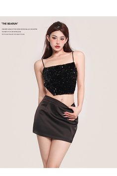 Age: 18-24 years oldSize: S M LStyle: StreetColor classification: BlackCombination form: single pieceCatalog number: X23B6778Year Season: Summer 2023Length: ShortClothing fit: slim fitStyle: SlingMaterial composition: Other materials Fitted Sequin V-neck Camisole, 24 Years Old, Single Piece, Season Summer, Short Outfits, Camisole Top, Workout Clothes, Spaghetti Strap, Fitness Fashion