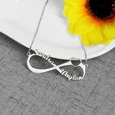 Personalized Infinity Heart Double Name Necklace Valentine's Day Anniversary Chain Jewelry, Anniversary Name Necklace With Chain, Silver Pendant Name Necklace, Anniversary Heart Pendant Chain Jewelry, Silver Anniversary Name Necklace, Silver Chain Necklace For Valentine's Day, Wedding Nameplate Jewelry With Adjustable Chain, Mother's Day Anniversary Alloy Jewelry, Personalized Stainless Steel Necklace With Adjustable Chain