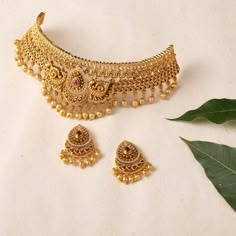 Shop Now: Tarinika's Temple Classic Antique Choker Set Choker Necklace Indian Antiques, Vintage Gold Necklace Indian, 5 Tola Gold Necklace Set Design, Indian Jewellery Design Traditional, Gold Set For Bride, 15 Gm Gold Necklace Design, Simple Choker Gold Indian, Modern Gold Jewelry Indian, Antique Jewellery Designs Gold