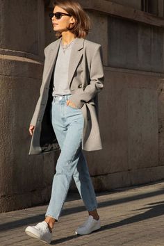 Vinter Mode Outfits, Athleisure Trend, Neue Outfits, Looks Street Style, Hairstyles Easy, Volleyball Hairstyles, Mode Inspo, Blazer Outfits