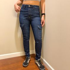 Brand New With Tag - Dark Denim - Highrise -Cargo Pants -Skinny -Petite 6p Jeans Dama, Jeans Petite, Dark Denim, Cargo Pants, Color Blue, High Rise, Women Jeans, Brand New, My Style