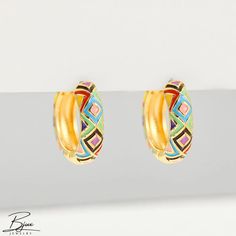 Bjux - Esmalte de cobre pendientes de aro de la vendimia micro-set colorido pendientes de moda goteo pendientes de aceite Trendy Enamel Drop Earrings, Multicolor Enamel Hoop Earrings, Retro Multicolor Drop Earrings, Trendy Gold Enamel Hoop Earrings, Retro Small Hoop Jewelry Gift, Retro Multicolor Jewelry With Matching Earrings, Trendy Enamel Hoop Jewelry, Trendy Round Enamel Hoop Earrings, Trendy Colorful Hoop Jewelry