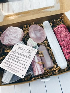 Ready-made gift bundle of 5 medium crystals, a jar of amethyst chips, sage, and a crystal kit. 💎 INCLUDES: >> 1 Raw Rose Quartz Specimen - https://www.etsy.com/listing/1313259875/ >> 1 Madagascar Rose Quartz Palm Stone - https://www.etsy.com/listing/1265230710 >> 1 Rose Quartz Tower >> 1 Pink Tourmaline https://www.etsy.com/listing/1299228120 >> 1 Jar of Rose Quartz Chips >> 1 Rose Sage Bundle >> 1 Selenite Wand >> 1 Self Love Crystal Kit featuring tumbles: https://www.etsy.com/listing/12994330 Rose Quartz Tower, Selenite Wand, Healing Room, Selenite Wands, Witch Gift, Crystal Box, Raw Rose Quartz, Gift For Love, Love Box