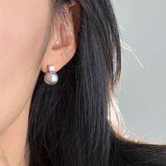 Female Niche Retro Personality And Minimalism Earrings Round Pearl Earrings, Grey Pearl Earrings, Classy Earrings, White Pearl Earring, Luxury Diamonds, Stud Earrings For Women, Pearl Grey, Pearl Stud Earrings, Water Drop