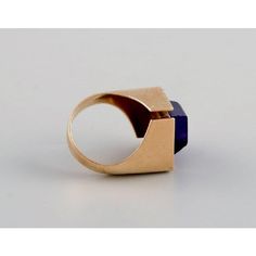 Allan Børge Larsen. Danish goldsmith (active 1967-2006). Modernist vintage ring in 14 carat gold adorned with purple amethyst. Diameter: 17 mm. US size: 6.5. In excellent condition. Stamped. Weight: 9 grams. This piece is attributed to the mentioned designer/maker. It has no attribution mark and no   official proof of authenticity,   however it is well documented in design history. I take full responsibility for any authenticity         issues arising from misattribution Modernist Oval Jewelry For Formal Occasions, Modernist Oval Rings For Formal Events, Modernist Oval Rings For Formal Occasions, Modernist Hallmarked 14k Gold Jewelry, Vintage 14k Gold Sapphire Ring With Polished Finish, Modernist Hallmarked Yellow Gold Jewelry, Hallmarked Modernist Yellow Gold Jewelry, Modernist Hallmarked Oval Jewelry, Modernist Oval Gemstone Rings