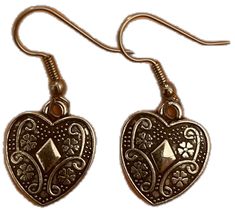 Elegant Heart-shaped Bronze Jewelry, Elegant Bronze Heart-shaped Jewelry, Vintage Gold Heart Earrings Nickel Free, Vintage Gold Nickel-free Heart Earrings, Traditional Gift Heart Earrings Pierced, Engraved Metal Earrings As Gift, Engraved Metal Earrings For Gift, Elegant Antique Gold Jewelry For Valentine's Day, Traditional Heart Earrings As Gift