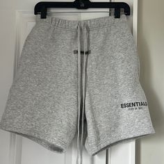 Fear Of God Essentials Sweatshorts -Basically New Only Worn One Time, In Great Condition -Size Xxs **Please Note This Is A Mens Xxs So This Fits A Womens Xs Or Small I Would Say -Color Is Light Heather Grey Like Color -Fleece Inside -Long Drawstring Short Essentials Shorts Outfit, Essentials Shorts, Fog Essentials, Fear Of God Essentials, Fear Of God, Women Essentials, Shorts Athletic, Drawstring Shorts, Grey Shorts