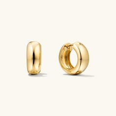 The most pillowy hoops you’ve ever seen, and they stack like a dream. Featuring a clicker closure for maximum comfort and security. Fall In London, Chunky Gold Hoop Earrings, Thick Hoop Earrings, Medium Hoop Earrings, Huggie Hoop Earrings, Accessories Jewelry Earrings, Gold Hoops, Gold Hoop, Gold Hoop Earrings