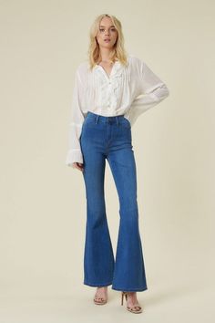 PLEASE ALLOW UP TO 7 DAYS TO SHIP YOUR ITEM. IT WILL BE SENT DIRECTLY TO YOU FROM OUR MANUFACTURER IN CALIFORNIA. High-waisted flare jeans featuring a sweetheart-shaped back yoke, faux front pockets, 2 back patch pockets, and a zip-fly closure. - Rise: 10" Inseam: 32.5" - Model is 5'10" and wearing a size 3 - True to size Peasant Top Outfit, Blue Flare Jeans, High Waisted Flare Jeans, High Waisted Flares, Curvy Jeans, Top Outfit, Natural Curves, Local Boutique, Peasant Top