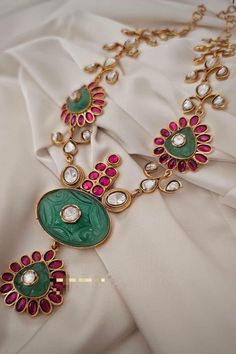 highend indowestern fusion necklace. inlay design. kundan necklace Comes with matching earrings Ethnic Jewelry Indian, Casual Jewellery, Fusion Jewellery, Inlay Design, Kundan Necklace, Casual Jewelry, Inspired Necklace, Kundan Necklaces, Jewellery Designer