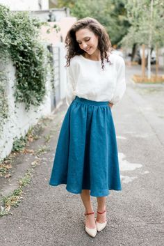 Womens linen skirt knee length, half circle skirt This vintage style skirt in a neutral color will complete any outfit!  The waistline has elastic at the back, for added comfort. Length: 75 cm. Material: 100% stonewashed linen, medium weight  The model wears an Xs size skirt, in the color Blue Choose your size: XS: Waist 61-66 cm S: Waist 66-70 cm M: Waist 70-74 cm L: Waist 74-76 cm XL: Waist 76-80 cm  If in between sizes, choose the next size.  If you need help with choosing the right size, lea Knee Length Skirt Outfit, Knee Length Skirts Outfits, Half Circle Skirt, Vintage Style Skirts, Skirt Knee Length, The Color Blue, Blue Circle, Half Circle, Style Skirt